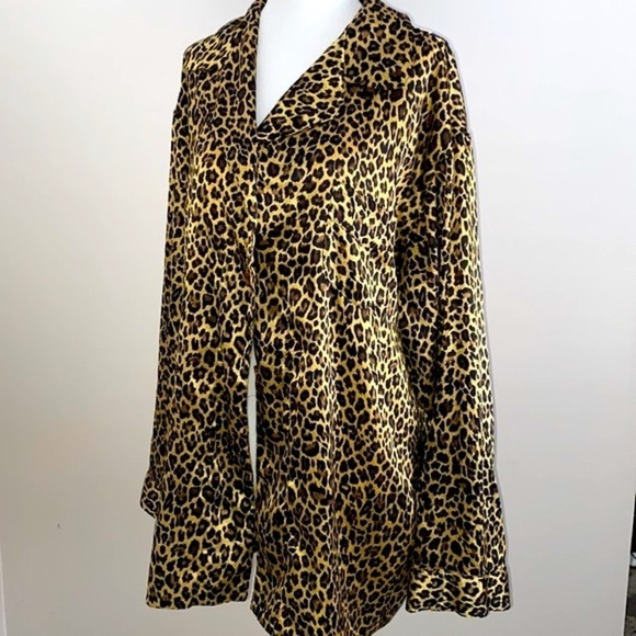 Victoria’s Secret vintage cheetah satin pajama set - Picture 6 of 7